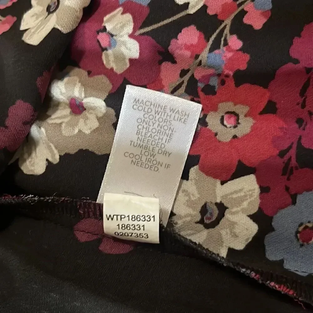 J. Jill floral blouse.  Size Medium.